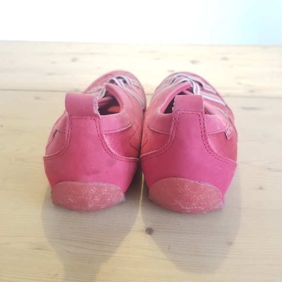 Reaction Women's RED sneakers (NWOT) - Picture 4 of 6